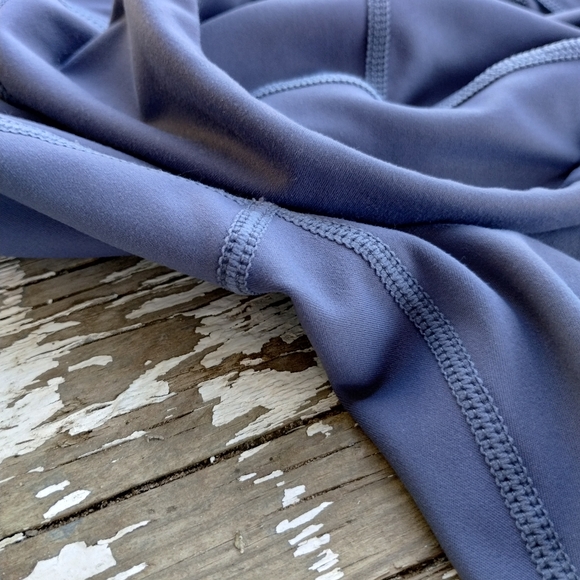 Adorence Crop Leggings with 2 Pockets - Picture 4 of 4